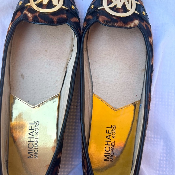 Michael Kors ladies animal print flats in size 7 - Picture 6 of 6